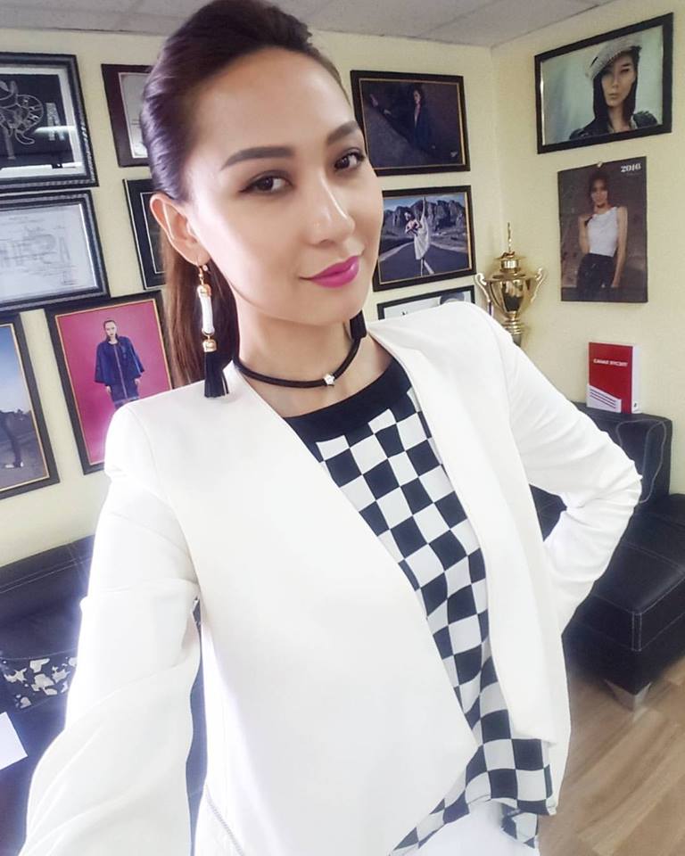 Х.Бадамгэрэл: “Миний буруу занг нөхөр маань зөв хэлж өгдөг”